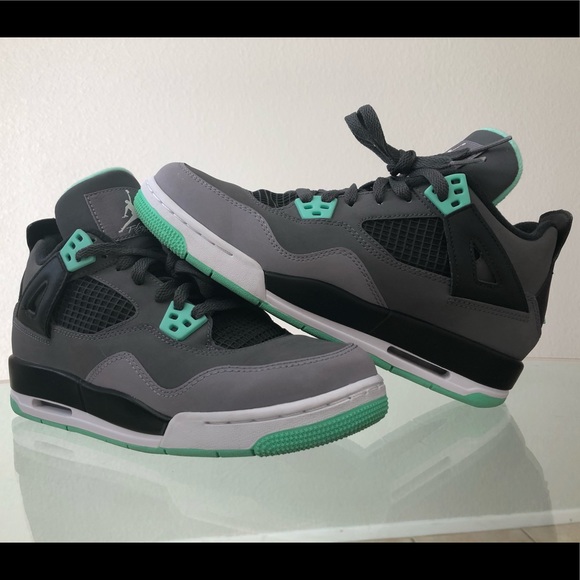 jordan shoes youth size 6